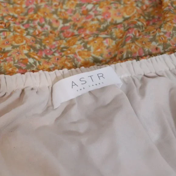 ASTR the Label Montreal Dress Large NWOT - Picture 10 of 13